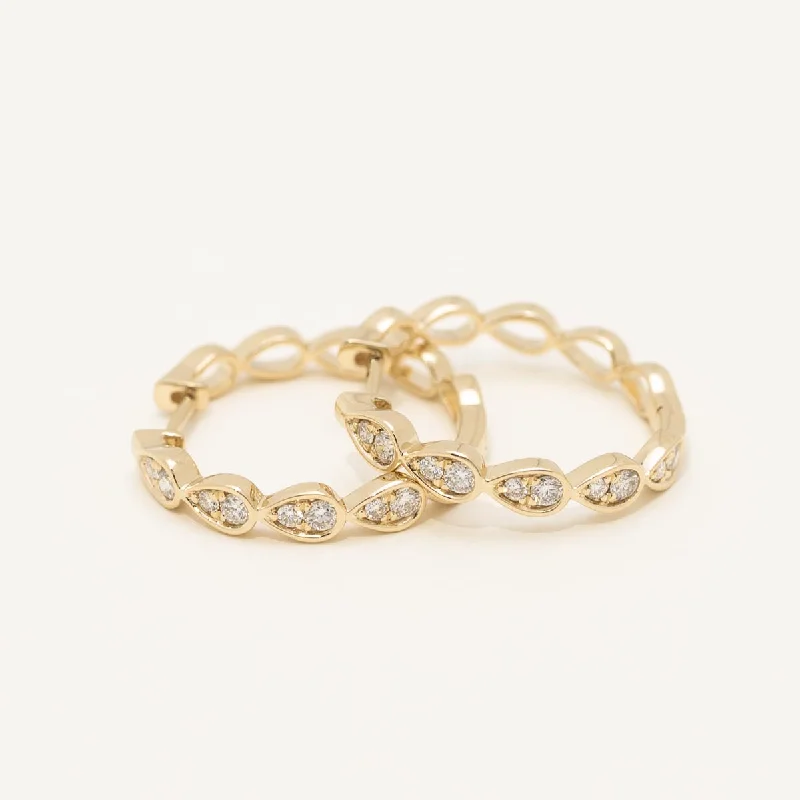 Diamond Pear Shape Bezel Hoop Earrings in 14kt Yellow Gold (1/2ct tw)