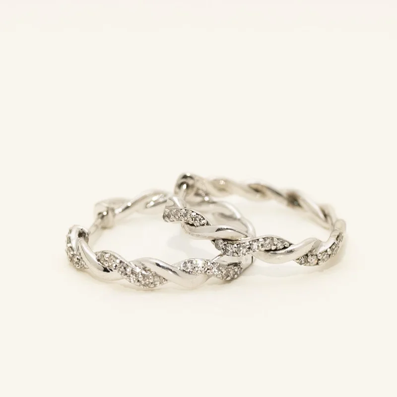 Diamond Twist Hoop Earrings in Sterling Silver (1/4ct tw)