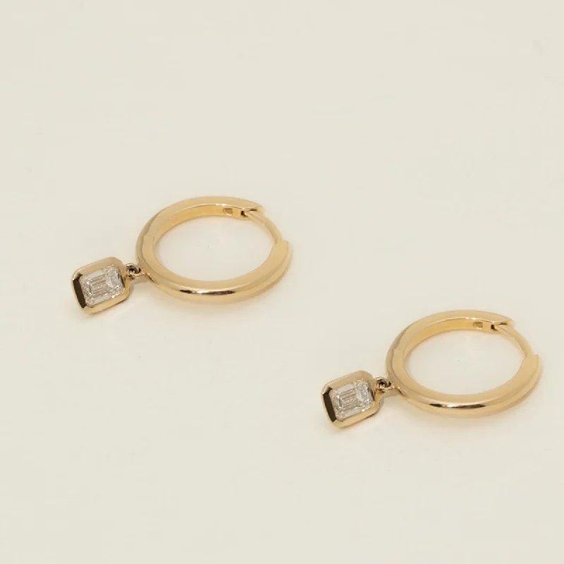 Emerald Cut Diamond Drop Hoop Earrings in 14kt Yellow Gold (5/8ct tw)