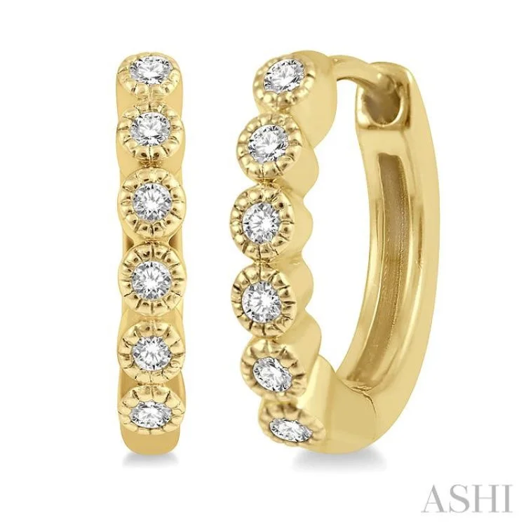 1/10 ctw Round Cut Diamond Huggies Earring in 10K Yellow Gold