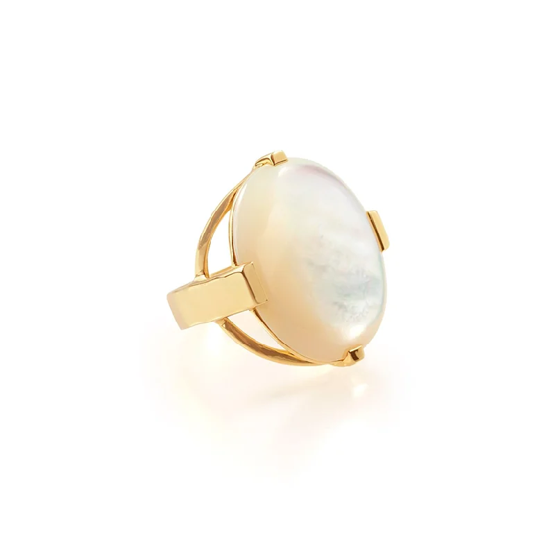 IPPOLITA Polished Rock Candy 18K Yellow Gold Oval Ring in Mother-of-Pearl