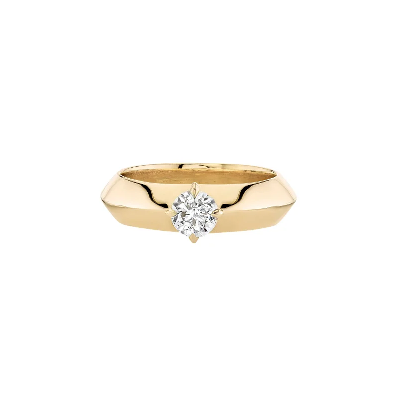 Wide Knife Edge Solitaire Round Diamond Ring - Yellow Gold