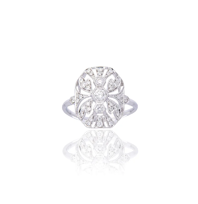 Sabel Collection White Gold Round Diamond Vintage Style Ring